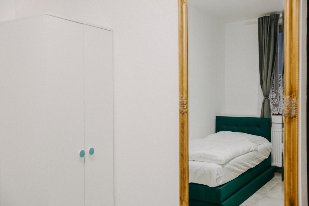 Hotel Oasis Teplice Extérieur photo