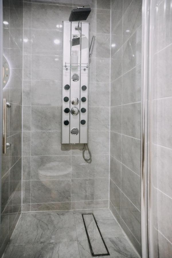 Hotel Oasis Teplice Extérieur photo